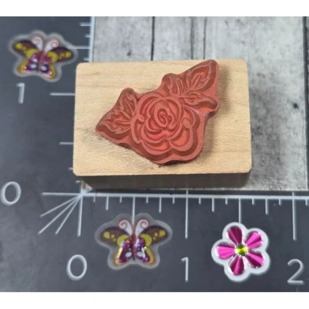 PSX Designs Rose Flower B2233 1997 Rubber Stamp Wood #L98